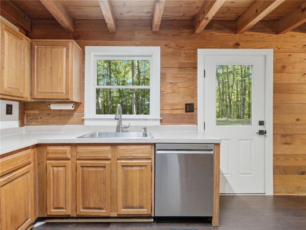 3 bedroom, 2 bathroom, 1,820 sq ft single family residence for sale at 437 Twin Lakes Drive, Canton, GA 30115 — photo 6