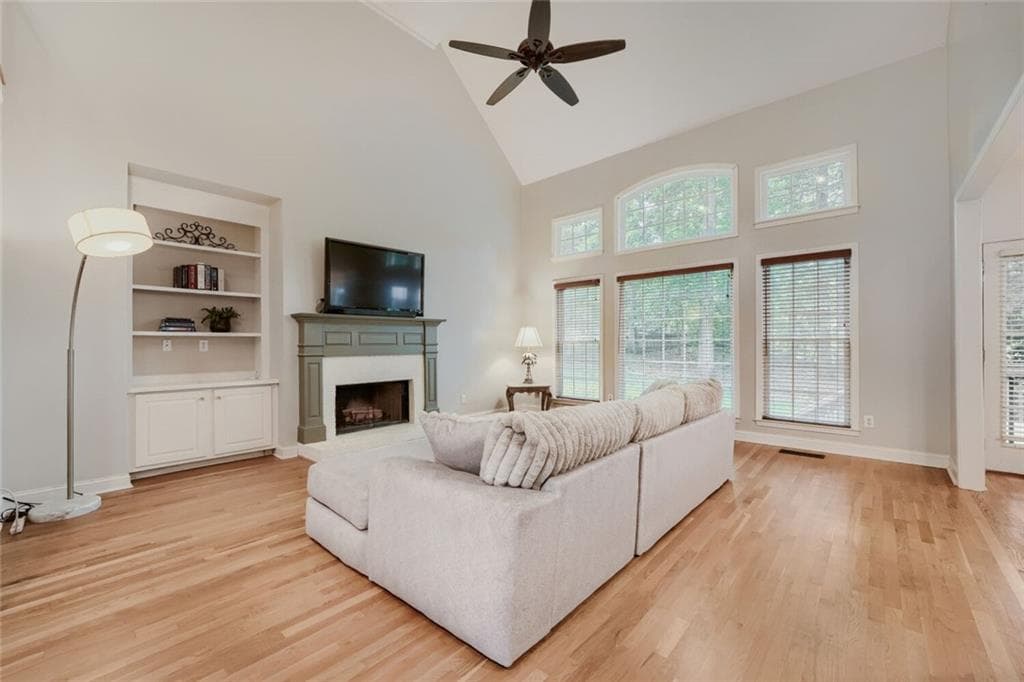 4 bedroom, 3 bathroom, 3,180 sq ft single family residence under contract at 3908 Halisport Drive, Kennesaw, GA 30152 — photo 6