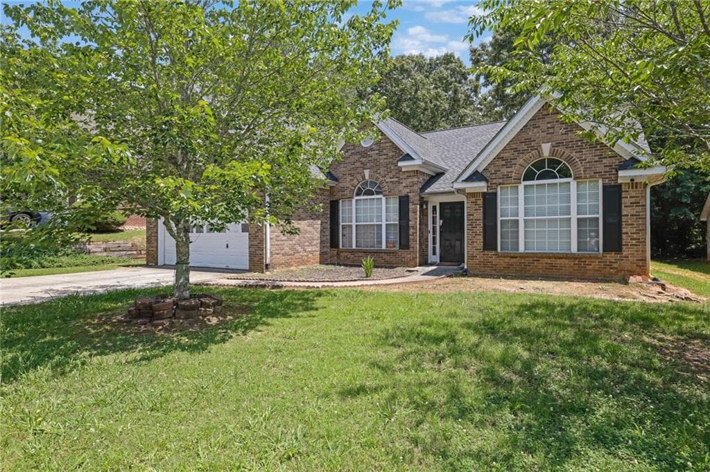 4 bedroom, 3 bathroom, 2,454 sq ft single family residence for sale at 135 Chandler Ridge Lane, Lawrenceville, GA 30045 — photo 2