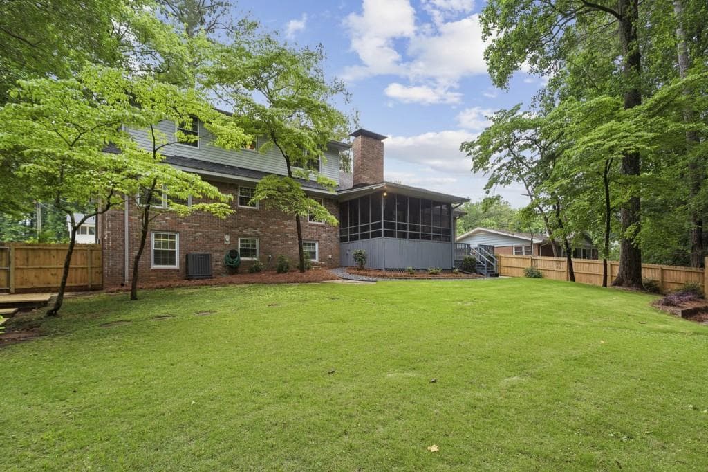 3 bedroom, 3 bathroom, 2,639 sq ft single family residence for sale at 2761 Sagamore Hill Drive, Marietta, GA 30067 — photo 9