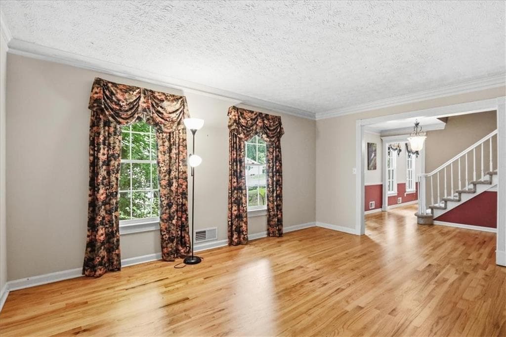 6 bedroom, 5 bathroom, 4,927 sq ft single family residence for sale at 713 Chesterfield Drive, Lawrenceville, GA 30044 — photo 5
