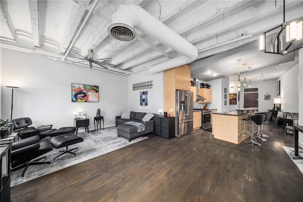 1 bedroom, 1 bathroom, 1,040 sq ft condominium for sale at 805 Peachtree Street 318, Atlanta, GA 30308 — photo 3