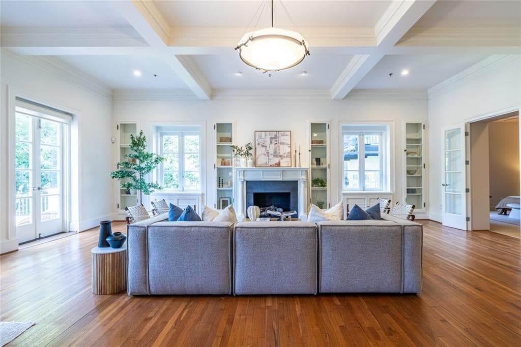 1 bedroom, 2 bathroom, 1,553 sq ft condominium sold at 270 15th Street Ne #201, Atlanta, GA 30309
