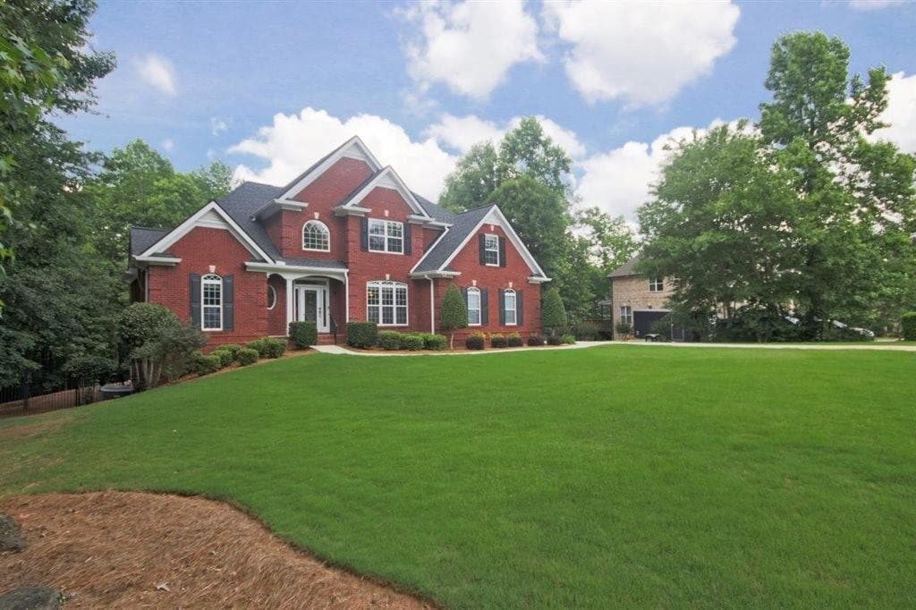 5 bedroom, 5 bathroom, 5,458 sq ft single family residence for sale at 7251 Bluewater Lane, Douglasville, GA 30135 — photo 2