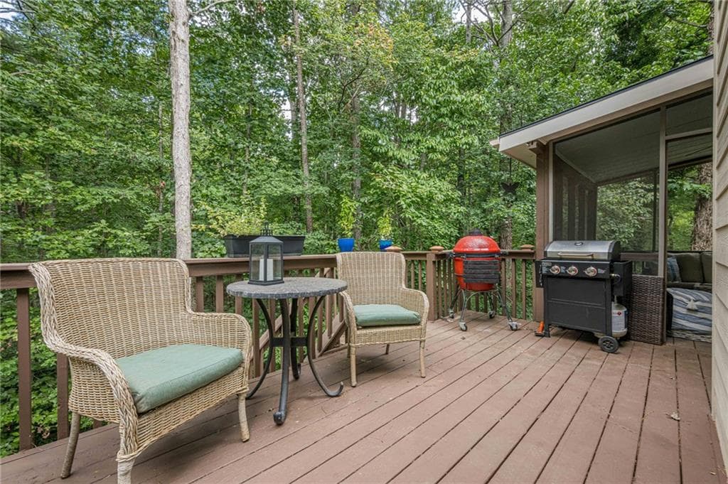 4 bedroom, 3 bathroom, 3,372 sq ft single family residence for sale at 3345 Cherry Oak Lane, Cumming, GA 30041 — photo 5