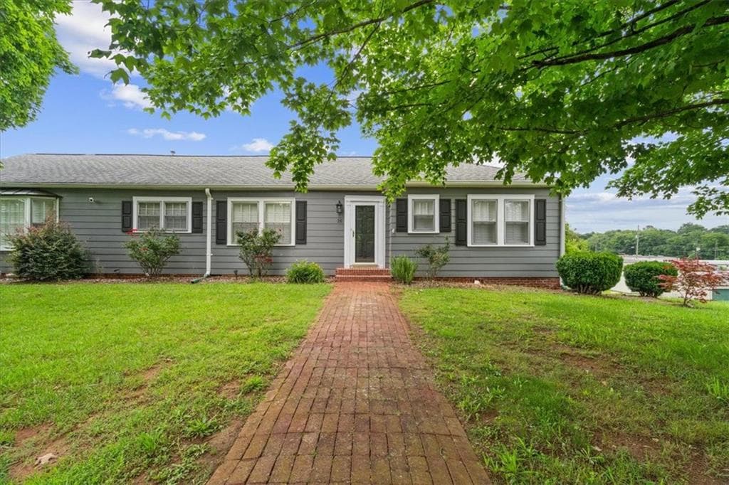 4 bedroom, 4 bathroom, 2,500 sq ft single family residence sold at 16 Bittings Avenue, Summerville, GA 30747