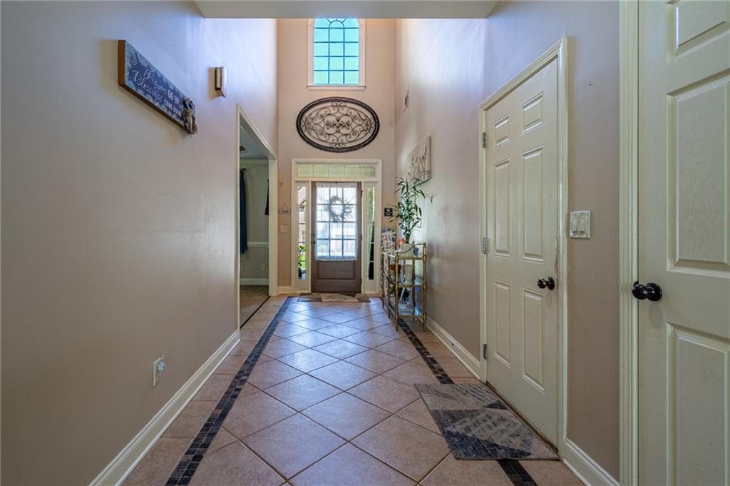 5 bedroom, 3 bathroom, 3,211 sq ft single family residence for sale at 235 Crimson Drive, Dallas, GA 30132 — photo 5