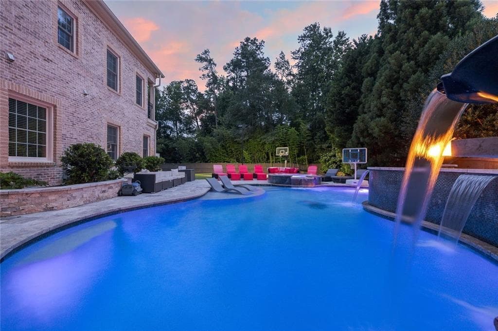 6 bedroom, 8 bathroom, 10,575 sq ft single family residence for rent at 11140 W Road, Roswell, GA 30075 for $25,000 a month — photo 3