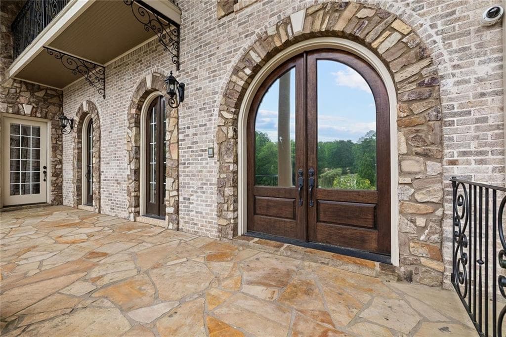 6 bedroom, 8 bathroom, 10,575 sq ft single family residence for rent at 11140 W Road, Roswell, GA 30075 for $25,000 a month — photo 7