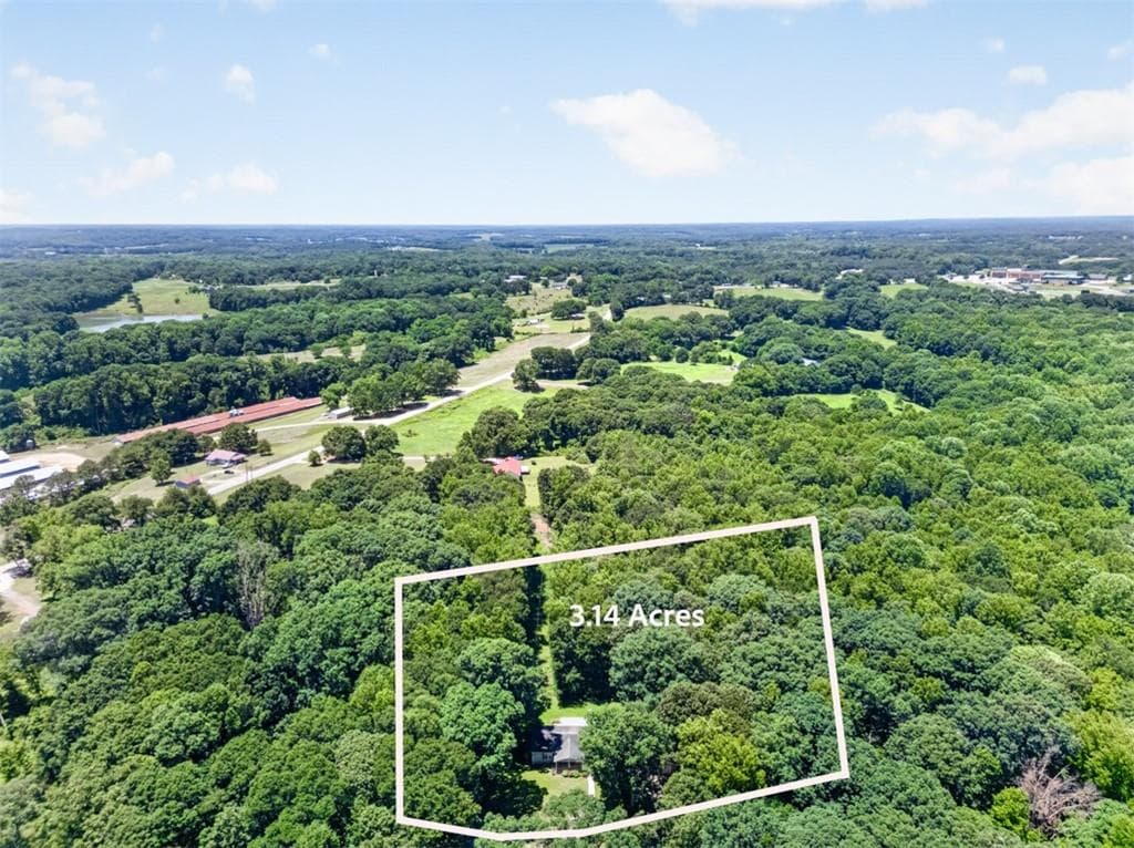 3 bedroom, 2 bathroom, 1,904 sq ft single family residence for sale at 173 Andrews Road, Carnesville, GA 30521 — photo 3