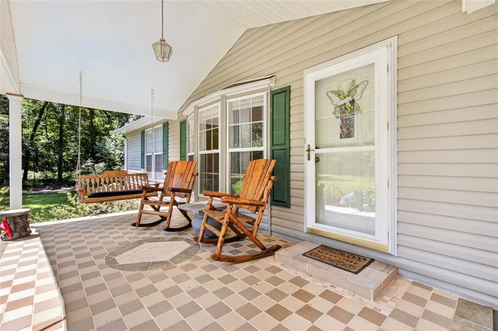 3 bedroom, 2 bathroom, 1,904 sq ft single family residence for sale at 173 Andrews Road, Carnesville, GA 30521 — photo 4