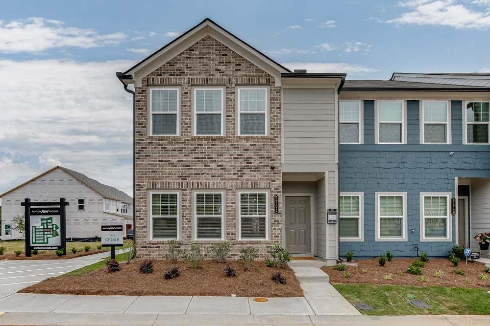 3 bedroom, 3 bathroom, 1,507 sq ft townhouse under contract at 5508 Warwick Pass Street, Douglasville, GA 30135