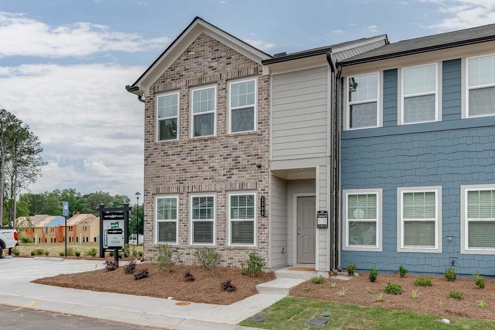 3 bedroom, 3 bathroom, 1,507 sq ft townhouse under contract at 5508 Warwick Pass Street, Douglasville, GA 30135 — photo 3
