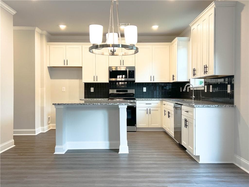4 bedroom, 3 bathroom, 2,496 sq ft single family residence for rent at 3626 Lockaby Way, Lawrenceville, GA 30044 for $2,650 a month — photo 9