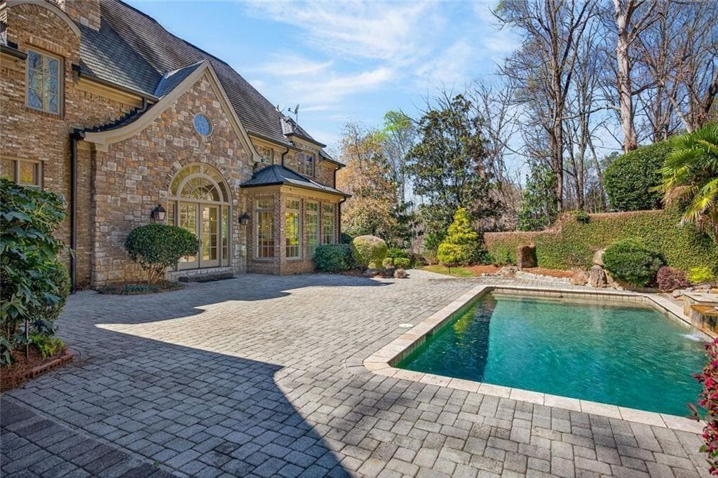 6 bedroom, 9 bathroom, 7,506 sq ft single family residence for sale at 115 Mount Paran Ridge, Atlanta, GA 30327 — photo 6