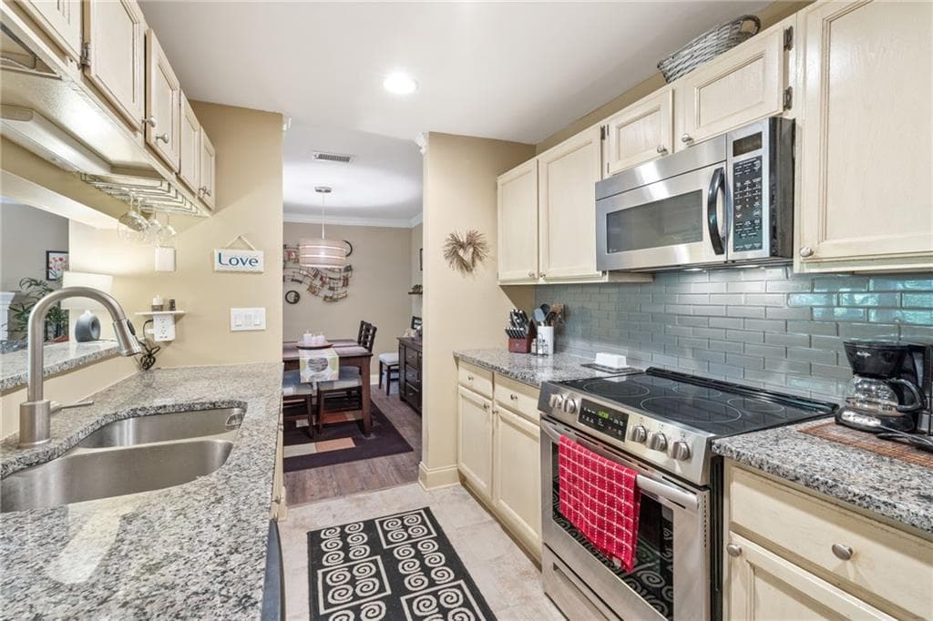 123 Warm Springs Circle, Roswell, GA 30075 — most recent listing photo