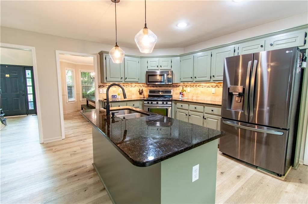 5 bedroom, 4 bathroom, 3,646 sq ft single family residence for sale at 4222 Honey Creek Way, Powder Springs, GA 30127 — photo 6
