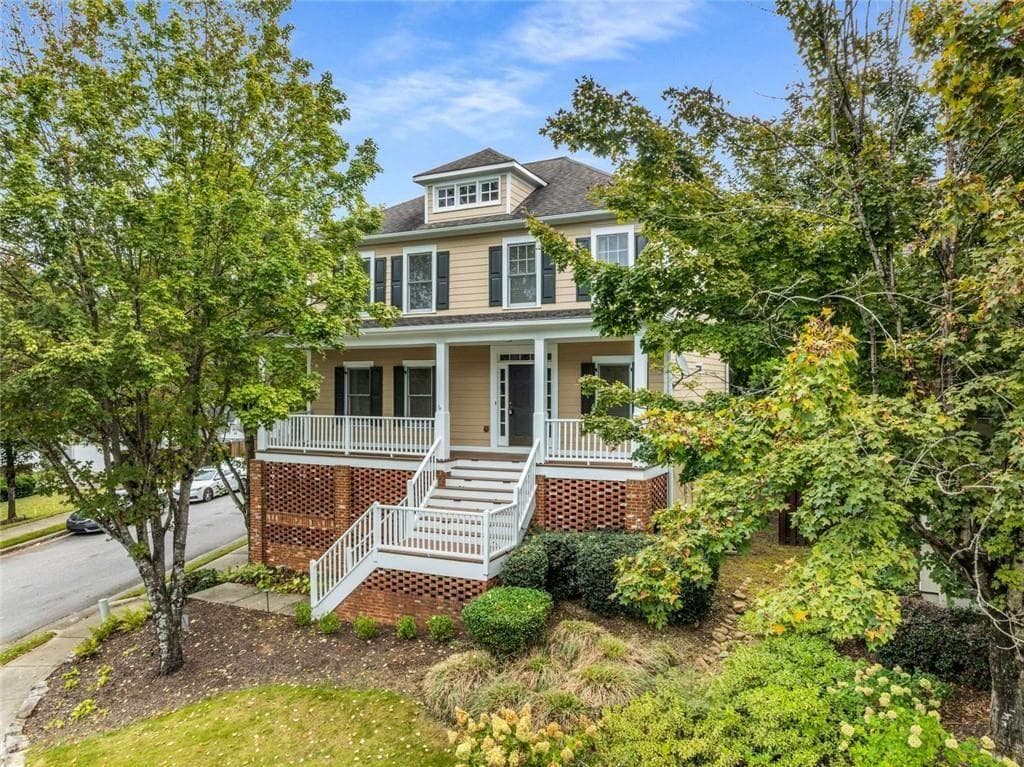 4 bedroom, 4 bathroom, 2,700 sq ft single family residence sold at 2099 Adams Drive, Atlanta, GA 30318