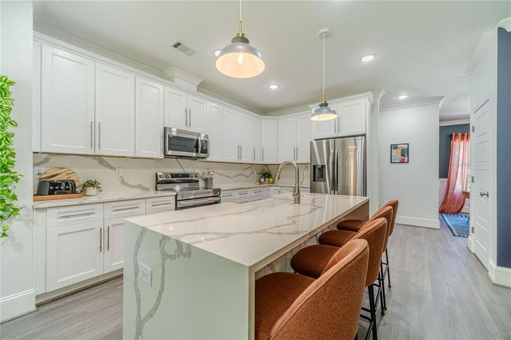 4 bedroom, 5 bathroom, 3,089 sq ft single family residence for sale at 2921 Lee Road, Snellville, GA 30039 — photo 3