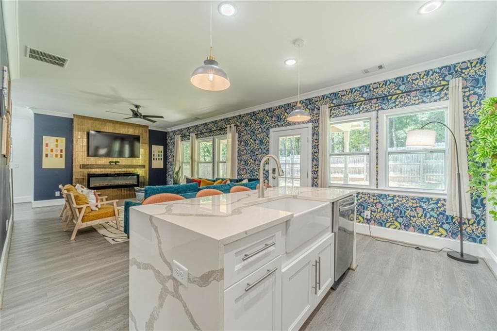 4 bedroom, 5 bathroom, 3,089 sq ft single family residence for sale at 2921 Lee Road, Snellville, GA 30039 — photo 4