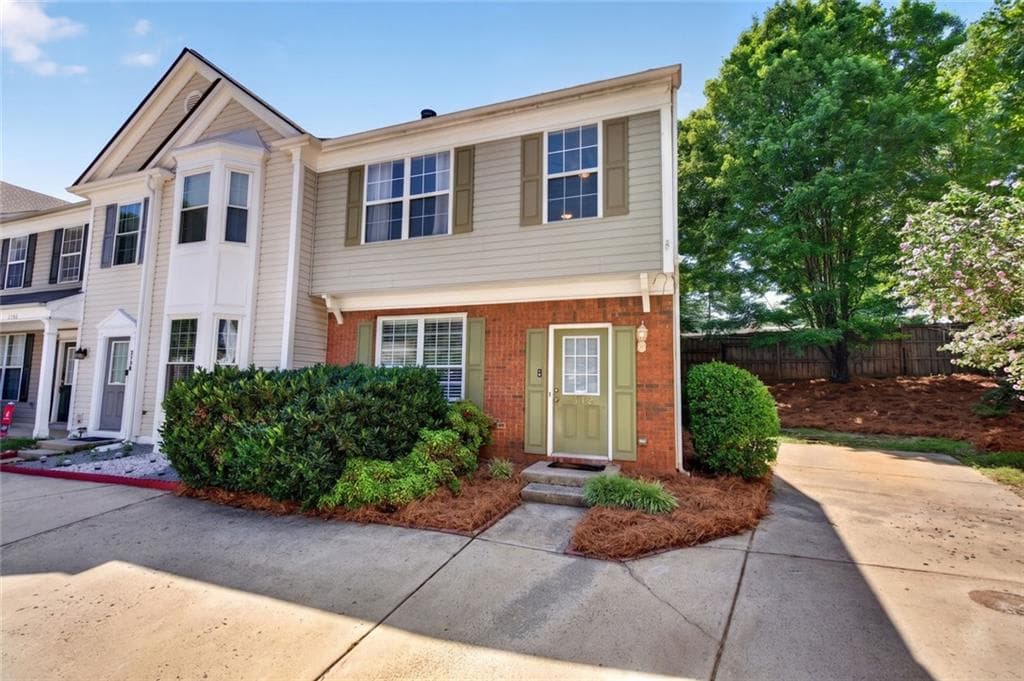 3 bedroom, 3 bathroom, 1,428 sq ft townhouse for sale at 2762 Terrell Trace Drive, Marietta, GA 30067 — photo 2