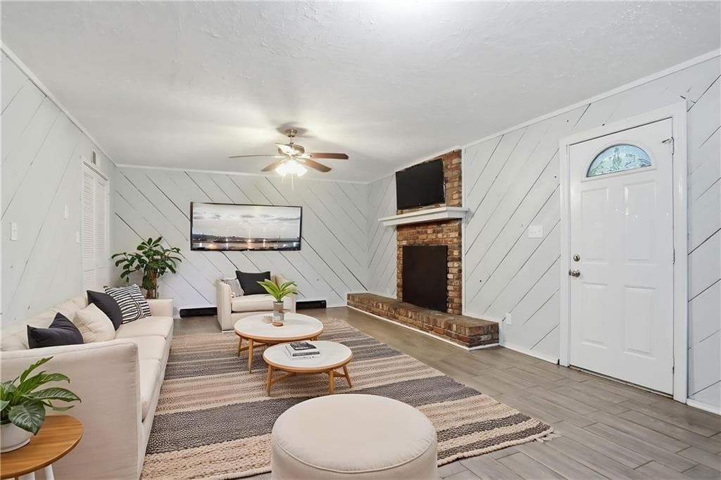 4 bedroom, 2 bathroom, 2,106 sq ft single family residence under contract at 1733 Bethsaida Road, Riverdale, GA 30296 — photo 4