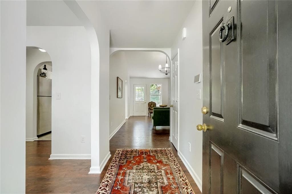 3 bedroom, 2 bathroom, 1,658 sq ft single family residence for sale at 633 Effie Drive, Lawrenceville, GA 30045 — photo 2