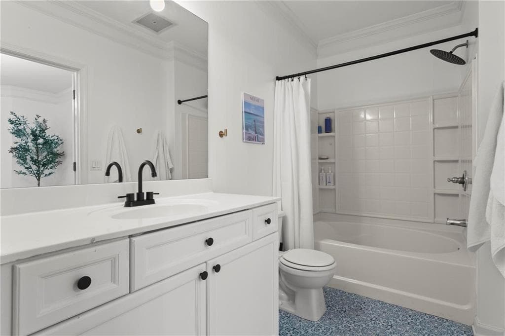 2 bedroom, 2 bathroom, 1,195 sq ft condominium for sale at 3150 Woodwalk Drive 2206, Atlanta, GA 30339 — photo 10