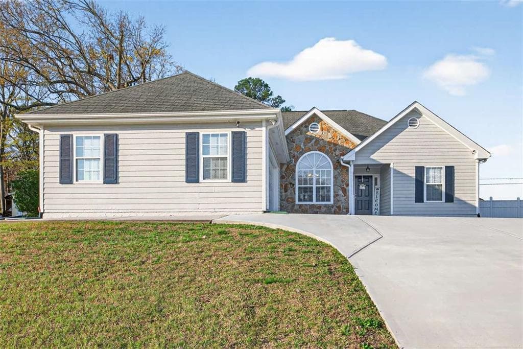 1530 Summer Lake Terrace, Loganville, GA 30052 — most recent listing photo
