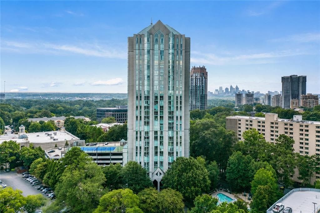 2 bedroom, 2 bathroom, 1,228 sq ft condominium for sale at 2870 Pharr Court South 2506, Atlanta, GA 30305 — photo 1 of 51