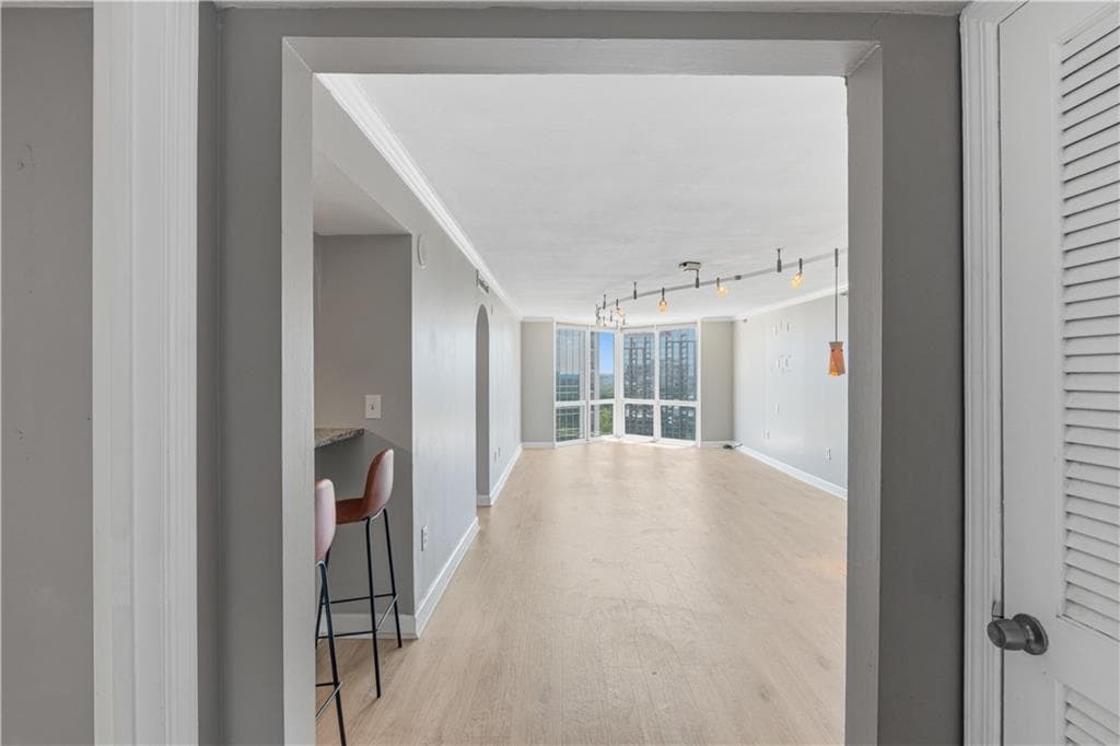 2 bedroom, 2 bathroom, 1,228 sq ft condominium for sale at 2870 Pharr Court South 2506, Atlanta, GA 30305 — photo 7