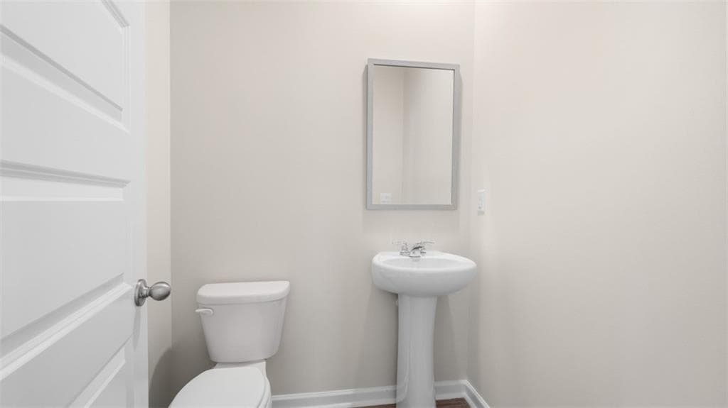 5 bedroom, 5 bathroom, 3,481 sq ft single family residence under contract at 820 Pelham Way, Locust Grove, GA 30248 — photo 6