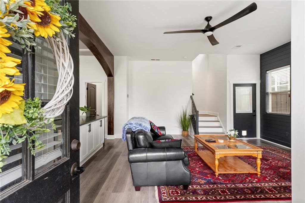 3 bedroom, 3 bathroom, 1,714 sq ft single family residence for sale at 607 Sunflower Drive, Canton, GA 30114 — photo 5