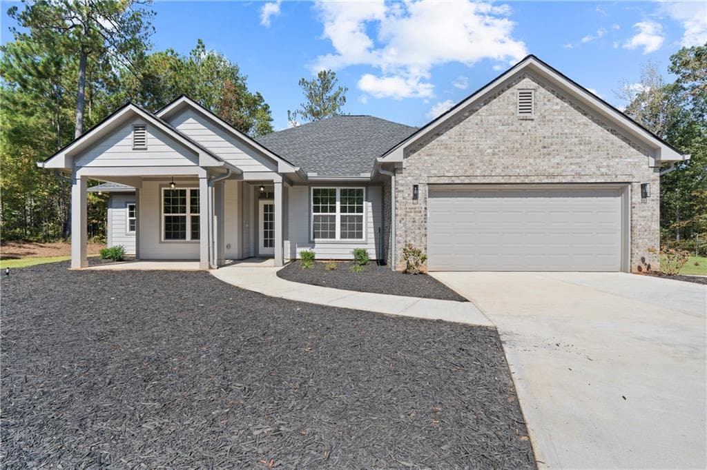 4 bedroom, 3 bathroom, 1,894 sq ft single family residence for sale at 4477 Rivercliff Way, Gray, GA 31032 — photo 2