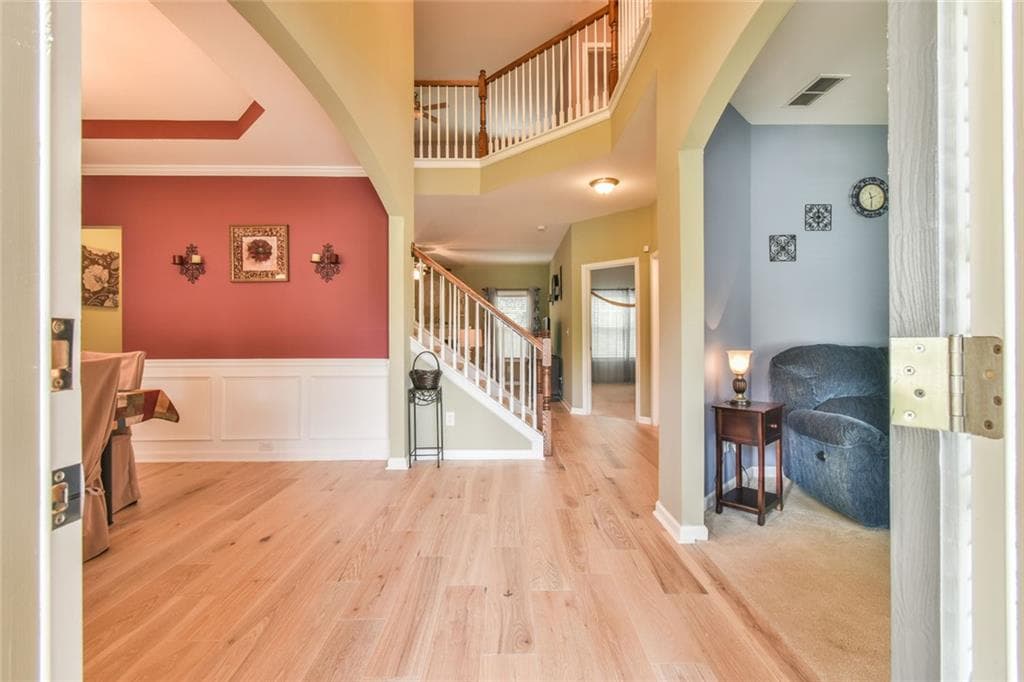 5 bedroom, 3 bathroom, 4,382 sq ft single family residence under contract at 1535 Starlight Drive, Cumming, GA 30040 — photo 3