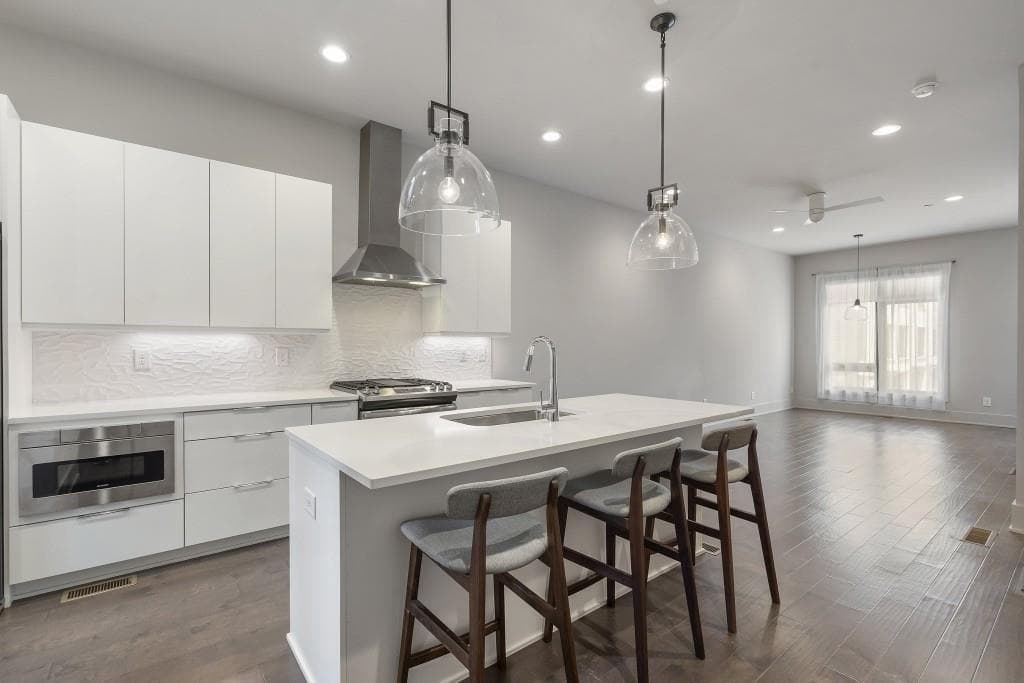 3 bedroom, 4 bathroom, 1,751 sq ft townhouse for sale at 133 City View Court, Atlanta, GA 30308 — photo 9
