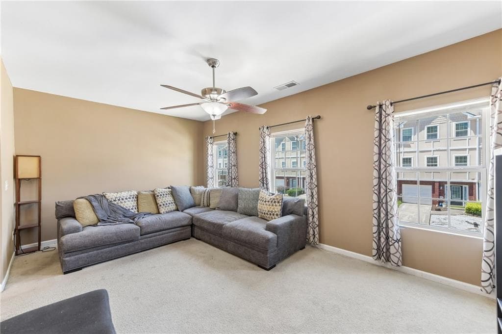 4 bedroom, 4 bathroom, 2,069 sq ft townhouse under contract at 6383 Redan Square, Lithonia, GA 30058 — photo 4