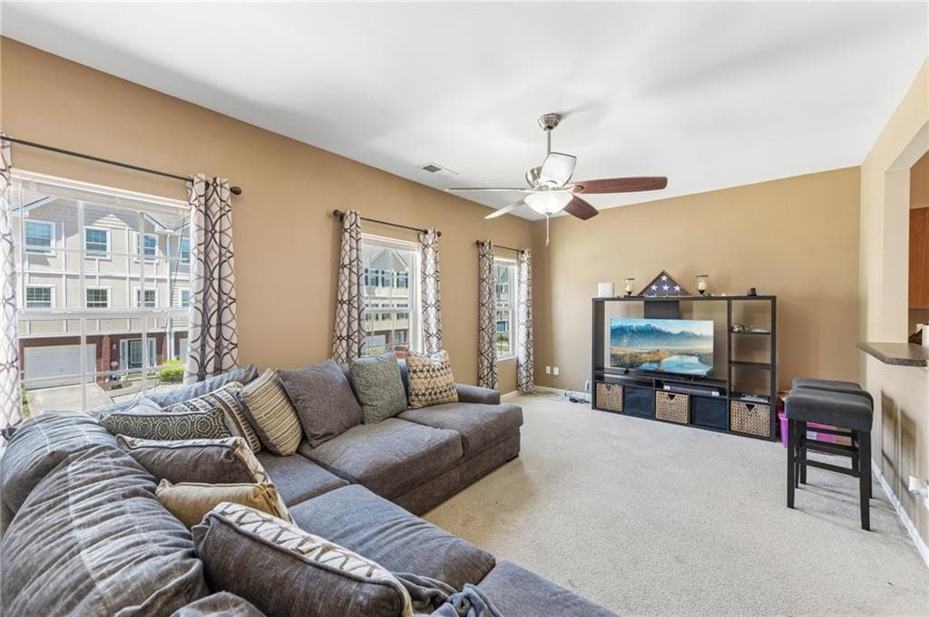 4 bedroom, 4 bathroom, 2,069 sq ft townhouse under contract at 6383 Redan Square, Lithonia, GA 30058 — photo 5