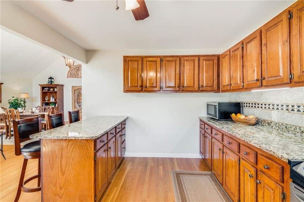 4 bedroom, 3 bathroom, 3,114 sq ft single family residence for sale at 555 Rainbow Lake Drive, Dawsonville, GA 30534 — photo 9