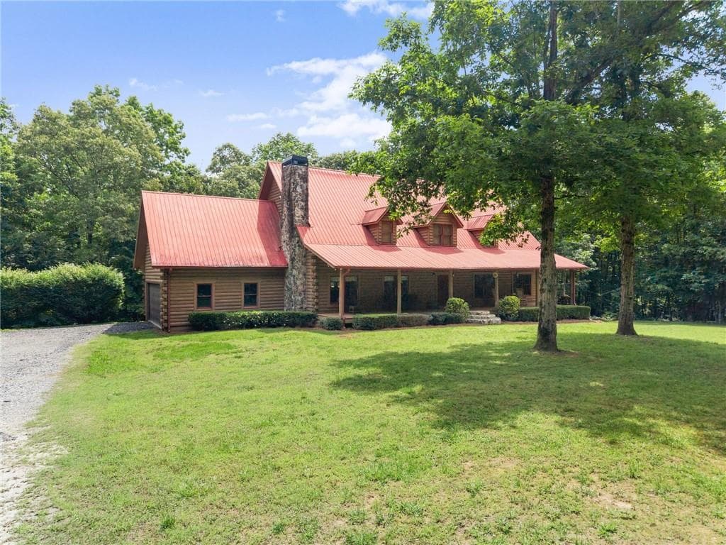 3 bedroom, 3 bathroom, 2,160 sq ft single family residence for sale at 6776 H Abercrombie Road, Murrayville, GA 30564 — photo 5