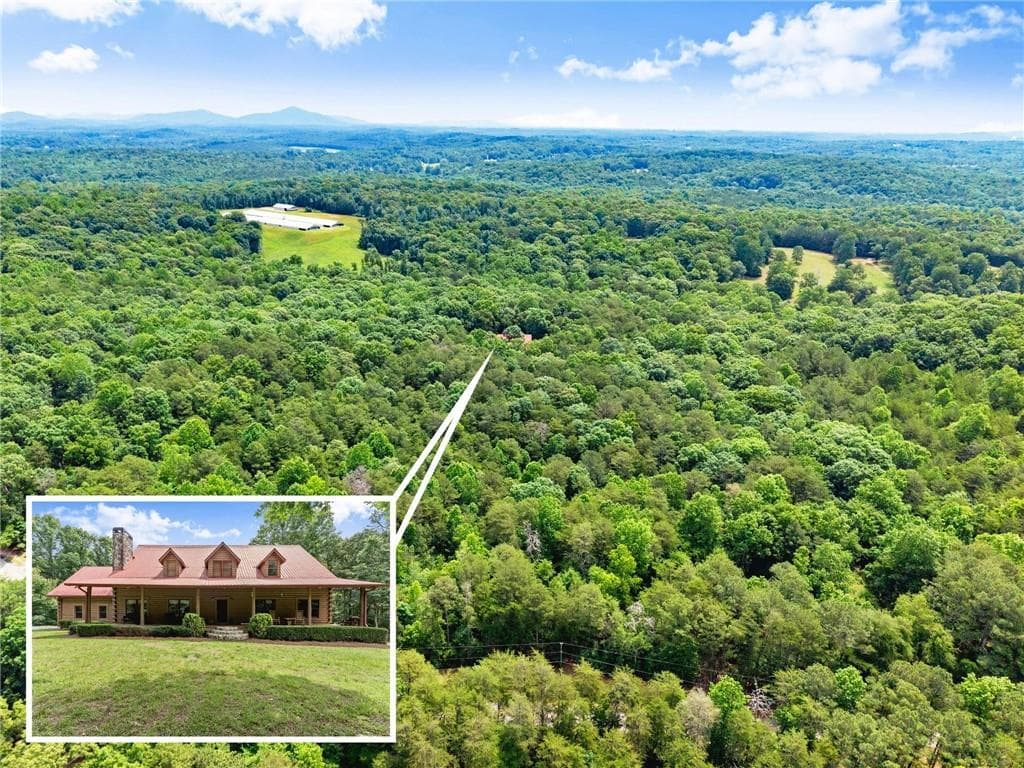 3 bedroom, 3 bathroom, 2,160 sq ft single family residence for sale at 6776 H Abercrombie Road, Murrayville, GA 30564 — photo 3