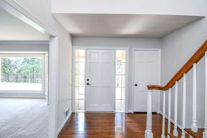4 bedroom, 4 bathroom, 4,148 sq ft single family residence under contract at 3216 Golf Club Drive, Gainesville, GA 30506 — photo 3