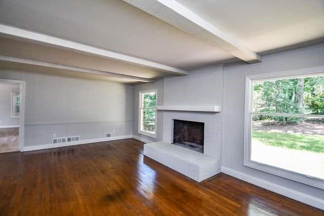 4 bedroom, 4 bathroom, 4,148 sq ft single family residence under contract at 3216 Golf Club Drive, Gainesville, GA 30506 — photo 8