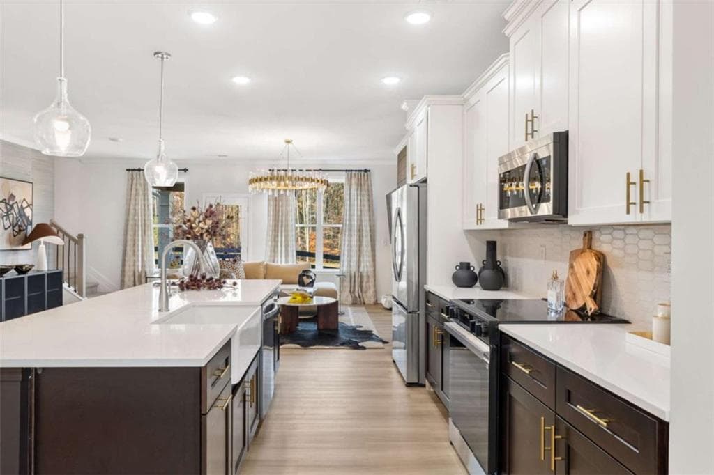 3 bedroom, 3 bathroom, 1,993 sq ft townhouse under contract at 3550 Birdstone Drive, Decatur, GA 30032 — photo 4