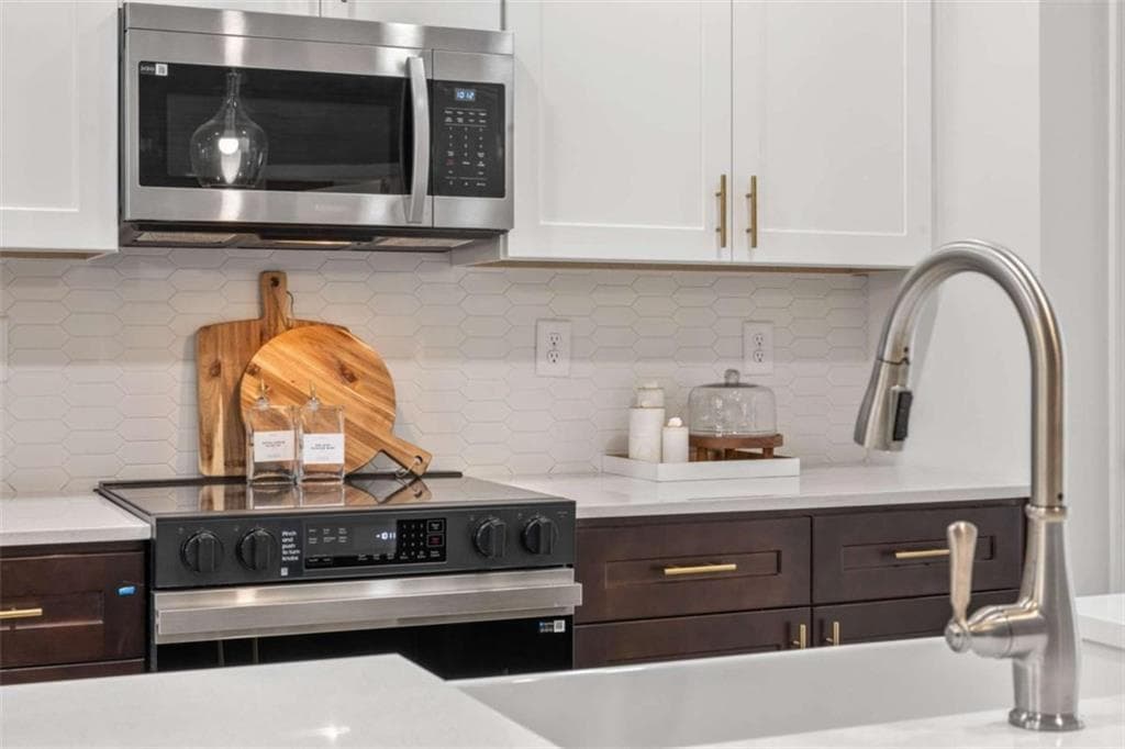 3 bedroom, 3 bathroom, 1,993 sq ft townhouse under contract at 3550 Birdstone Drive, Decatur, GA 30032 — photo 7