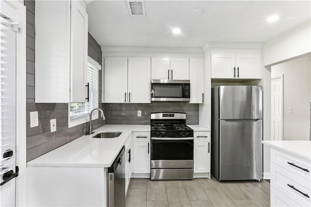 3 bedroom, 2 bathroom, 1,134 sq ft single family residence under contract at 1767 Lynn Lane, Decatur, GA 30032 — photo 7