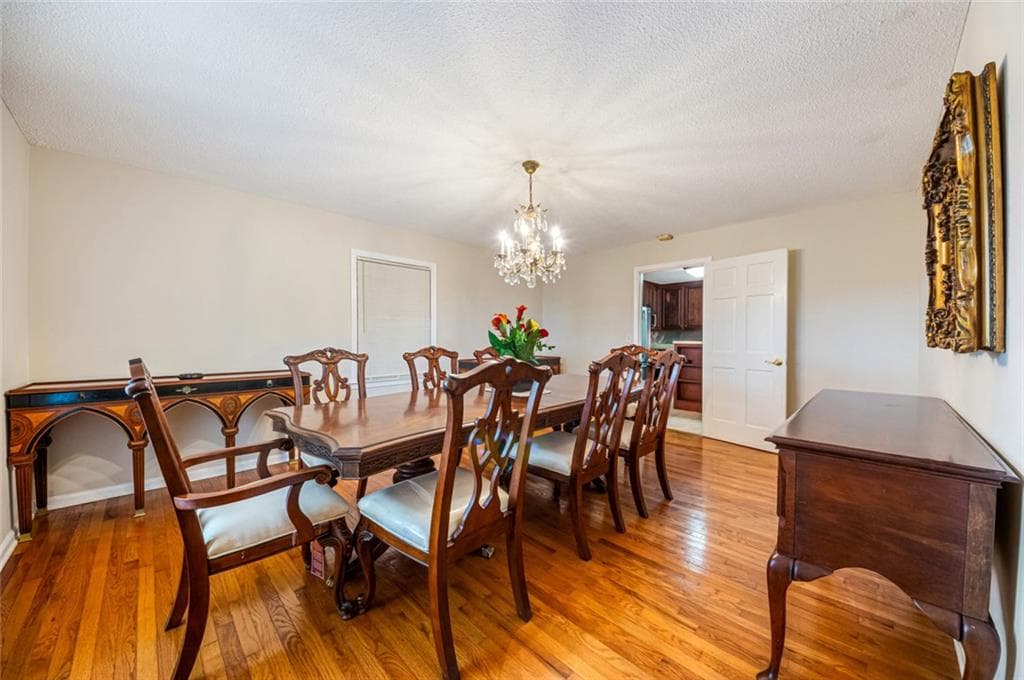 4 bedroom, 3 bathroom, 2,778 sq ft single family residence for sale at 451 Toms Creek Road, Martin, GA 30557 — photo 7