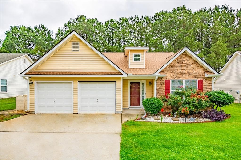 3 bedroom, 2 bathroom, 1,628 sq ft single family residence sold at 4709 Heath Terrace, Atlanta, GA 30349