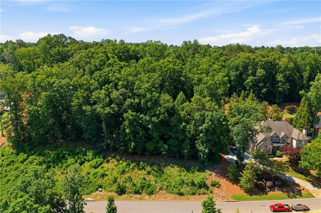 single family residence under contract at 234 Traditions Drive, Alpharetta, GA 30004 — photo 4