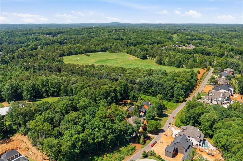 single family residence under contract at 234 Traditions Drive, Alpharetta, GA 30004 — photo 7